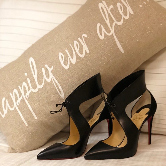 christian louboutin ferme rouge